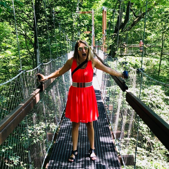 Meet your Posher, Lindsay - Picture 1 of 5